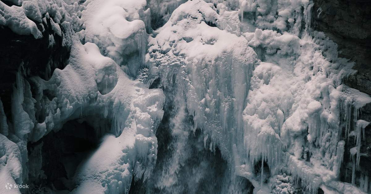Tour mùa đông Banff Town, Johnston Canyon và Marble Canyon Icewalk Klook Việt Nam